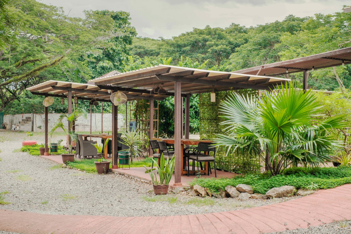 The garden lounge under the trees