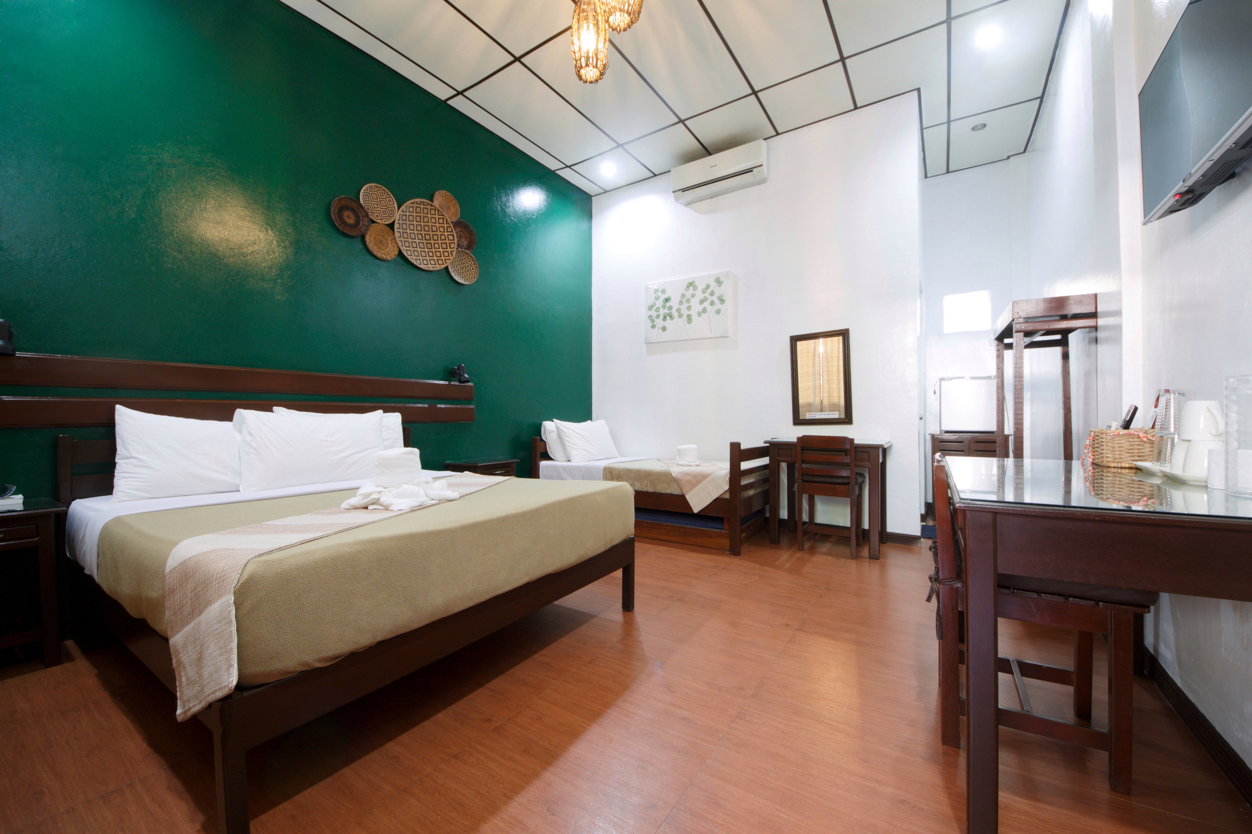 Superior Room with a queen bed
